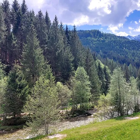 Πανσιόν Michaela 3*