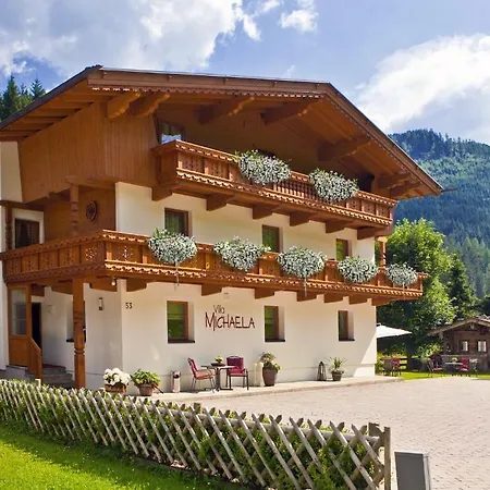 Michaela Guest house *