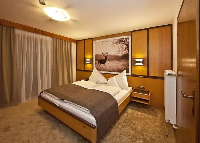 ميكايلا 3* جيرلوس