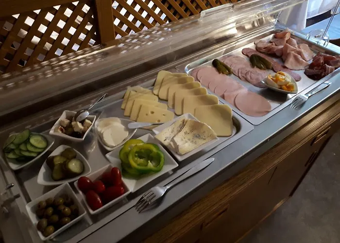 麦克拉旅馆 招待所 3*